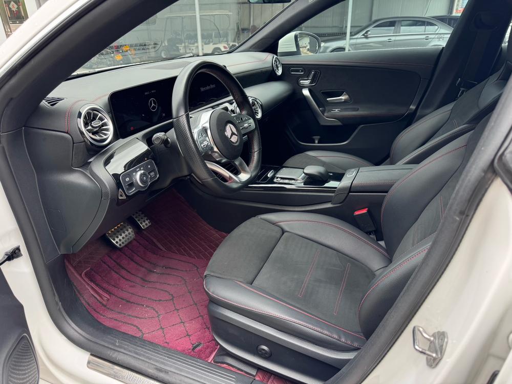 Mercedes-Benz Mercedes-Benz CLA (Import)
