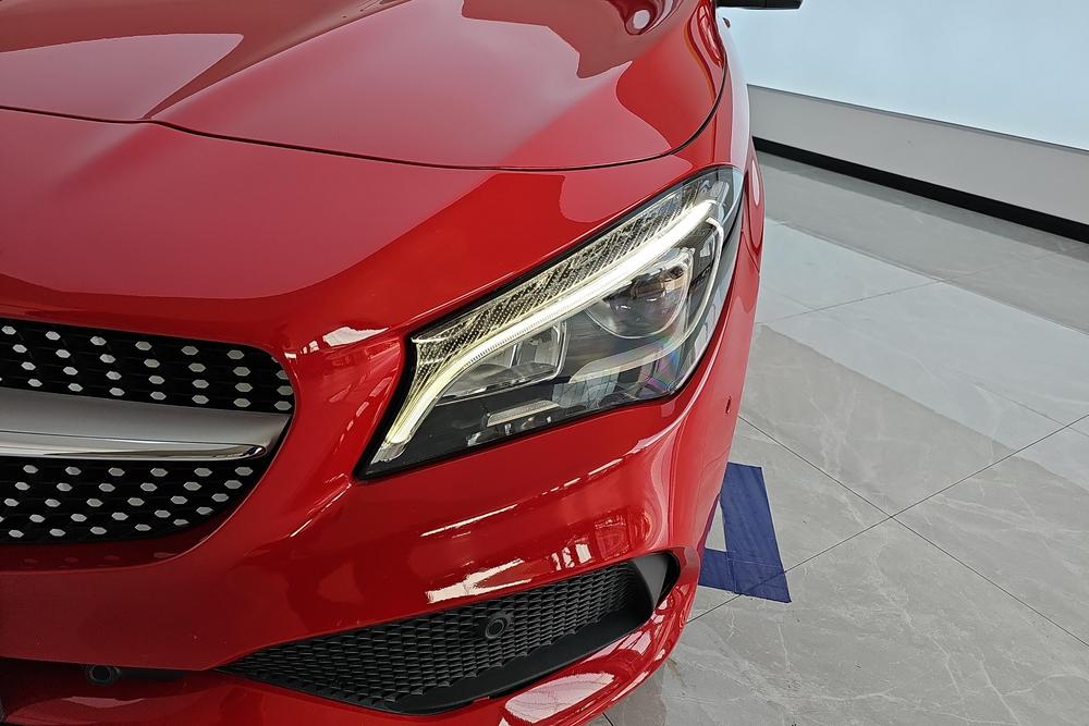 Mercedes-Benz Mercedes-Benz CLA (Import)