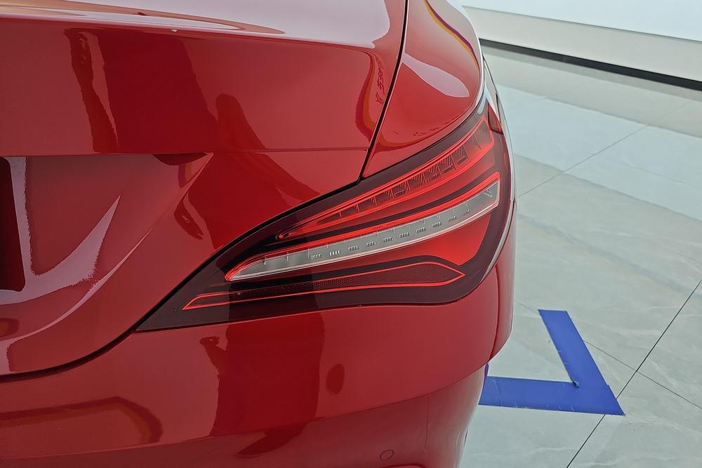 Mercedes-Benz Mercedes-Benz CLA (Import)