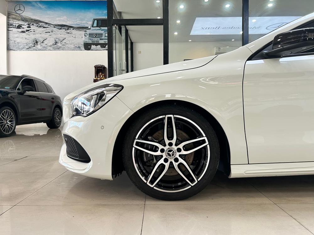 Mercedes-Benz Mercedes-Benz CLA (Import)