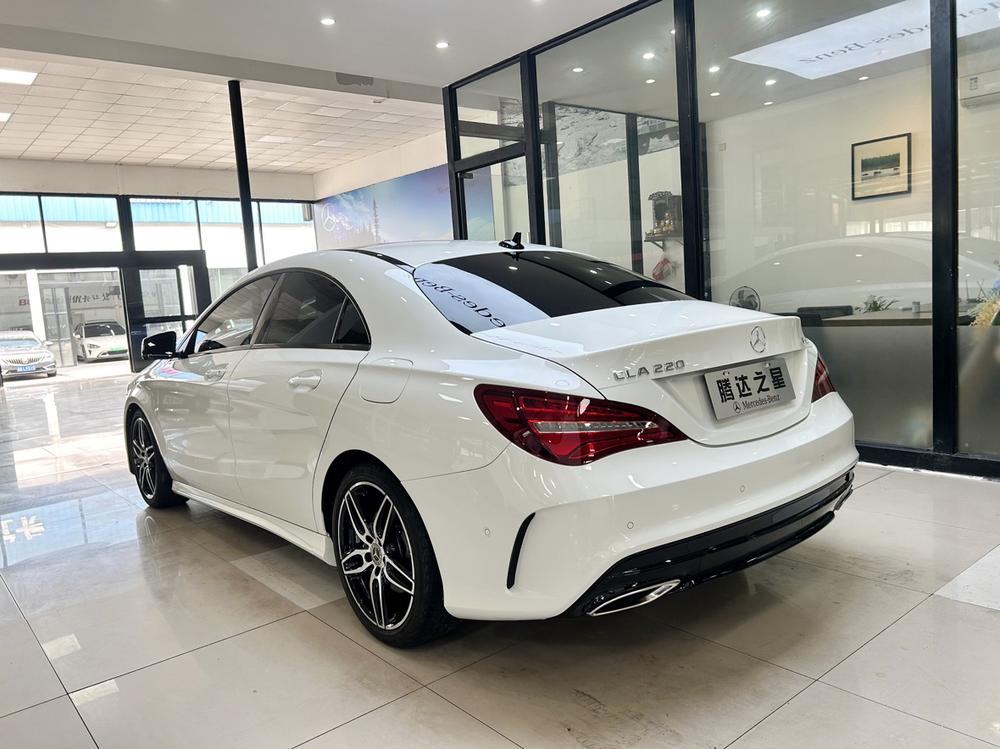 Mercedes-Benz Mercedes-Benz CLA (Import)