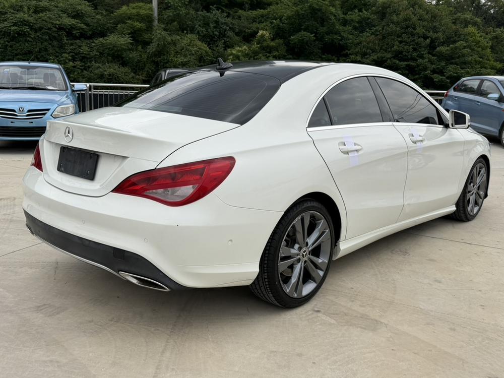 Mercedes-Benz Mercedes-Benz CLA (Import)