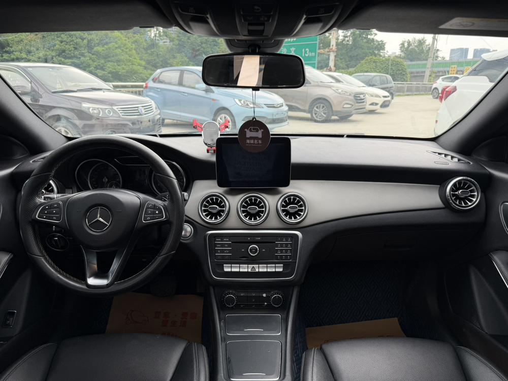 Mercedes-Benz Mercedes-Benz CLA (Import)