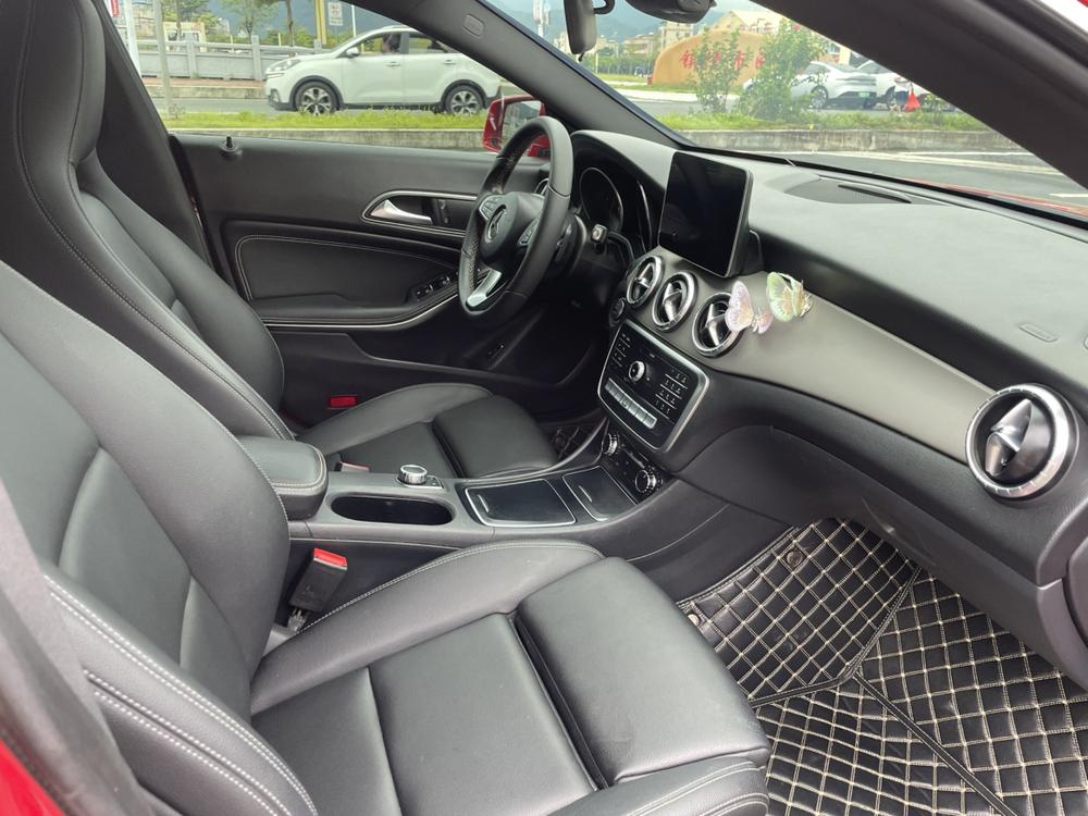 Mercedes-Benz Mercedes-Benz CLA (Import)