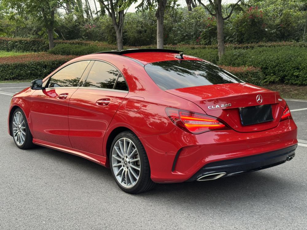 Mercedes-Benz Mercedes-Benz CLA (Import)