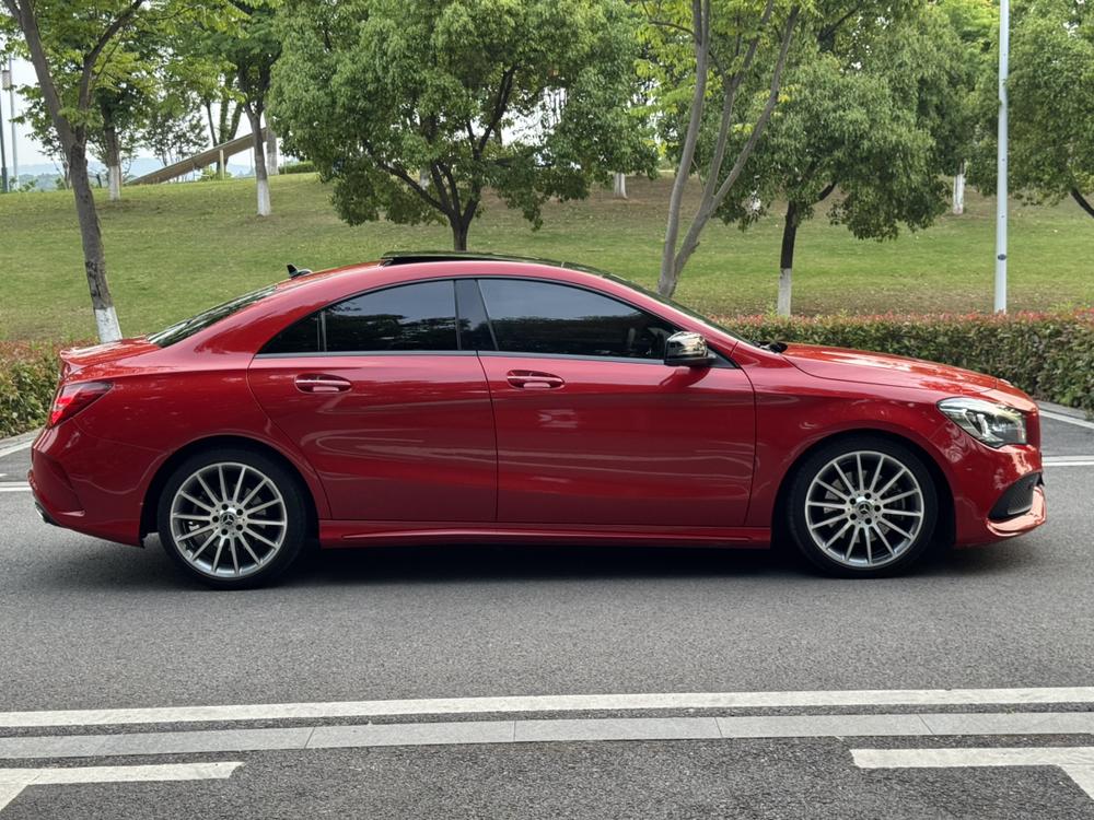 Mercedes-Benz Mercedes-Benz CLA (Import)