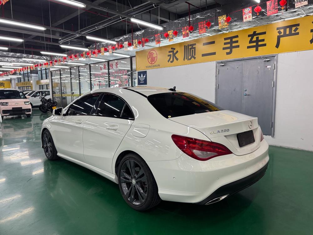 Mercedes-Benz Mercedes-Benz CLA (Import)