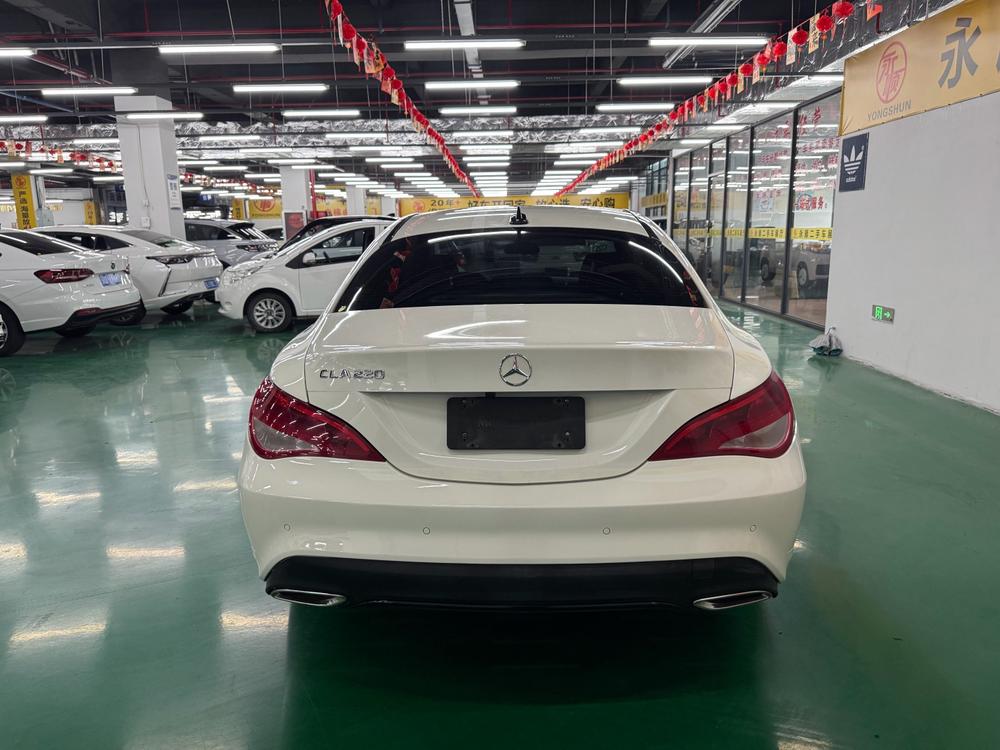 Mercedes-Benz Mercedes-Benz CLA (Import)