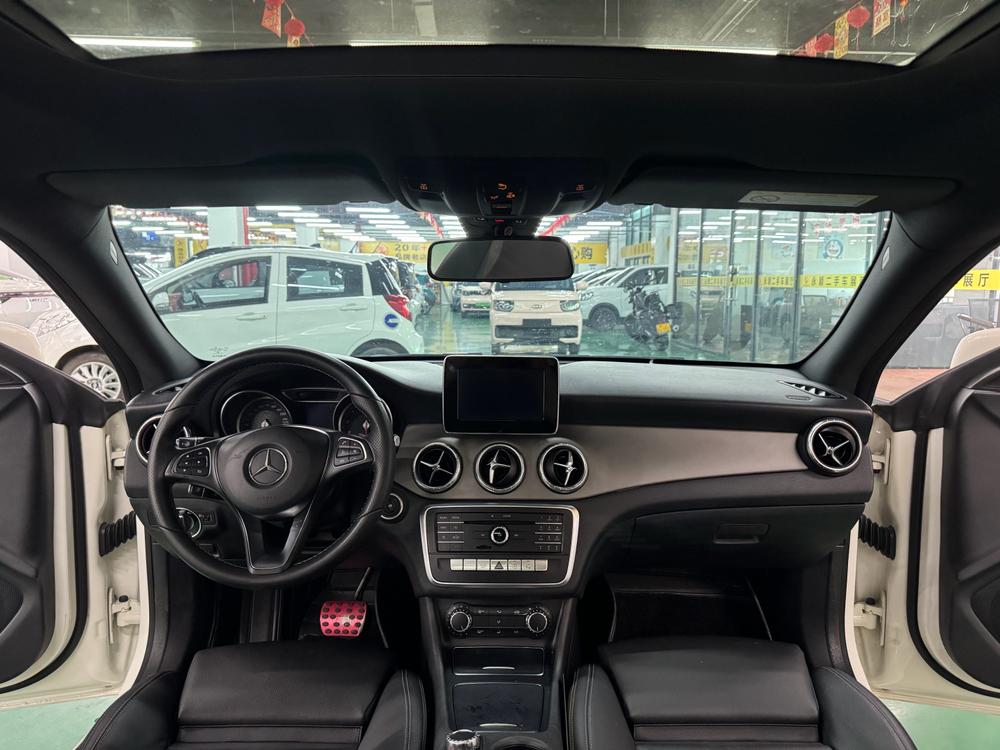 Mercedes-Benz Mercedes-Benz CLA (Import)