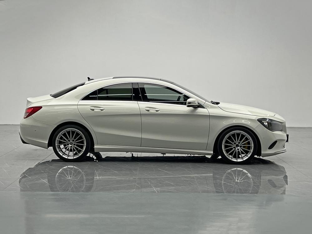 Mercedes-Benz Mercedes-Benz CLA (Import)