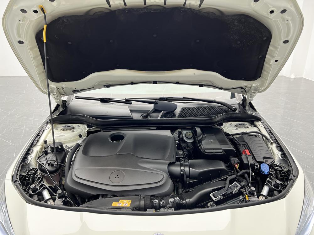 Mercedes-Benz Mercedes-Benz CLA (Import)