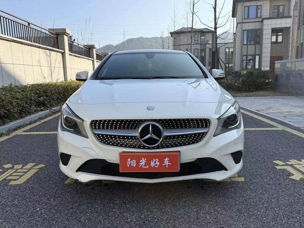 Mercedes-Benz Mercedes-Benz CLA (Import)