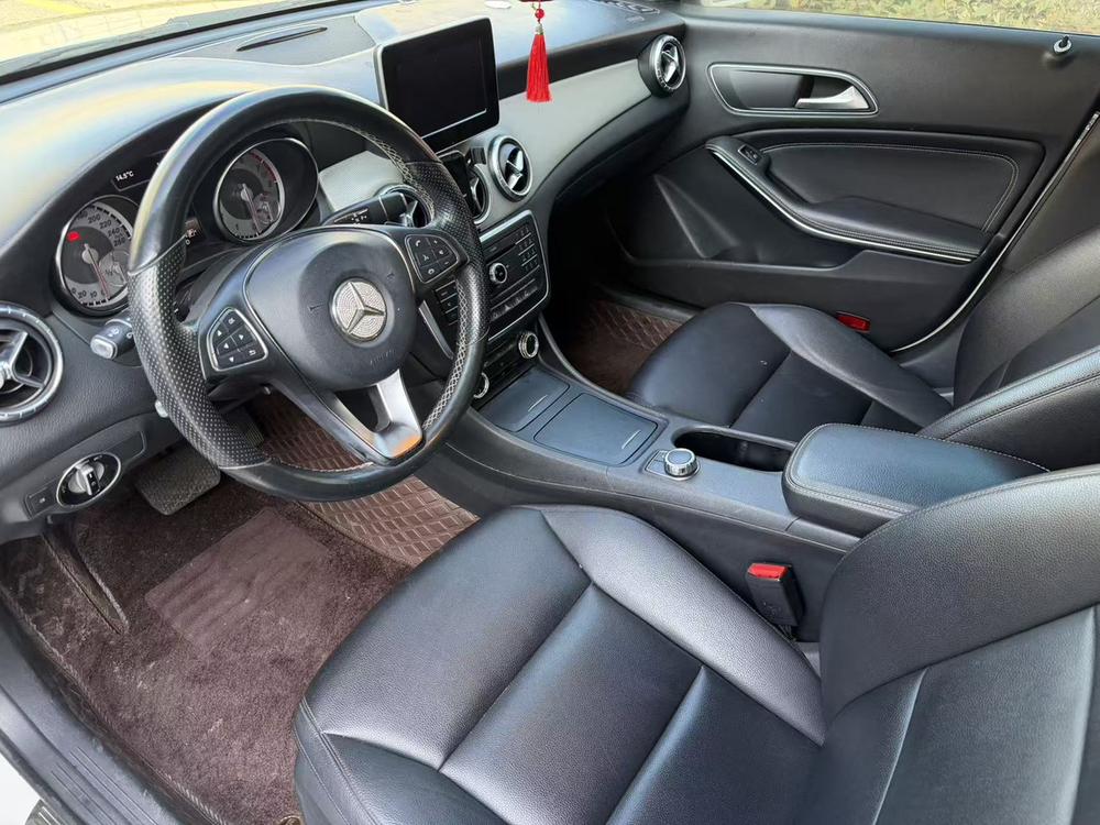 Mercedes-Benz Mercedes-Benz CLA (Import)