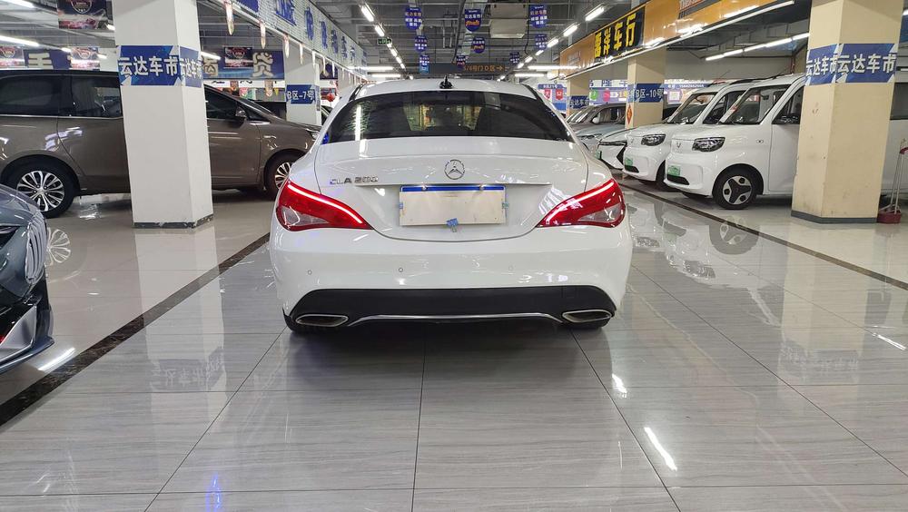 Mercedes-Benz Mercedes-Benz CLA (Import)