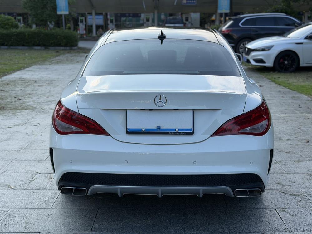 Mercedes-Benz Mercedes-Benz CLA (Import)