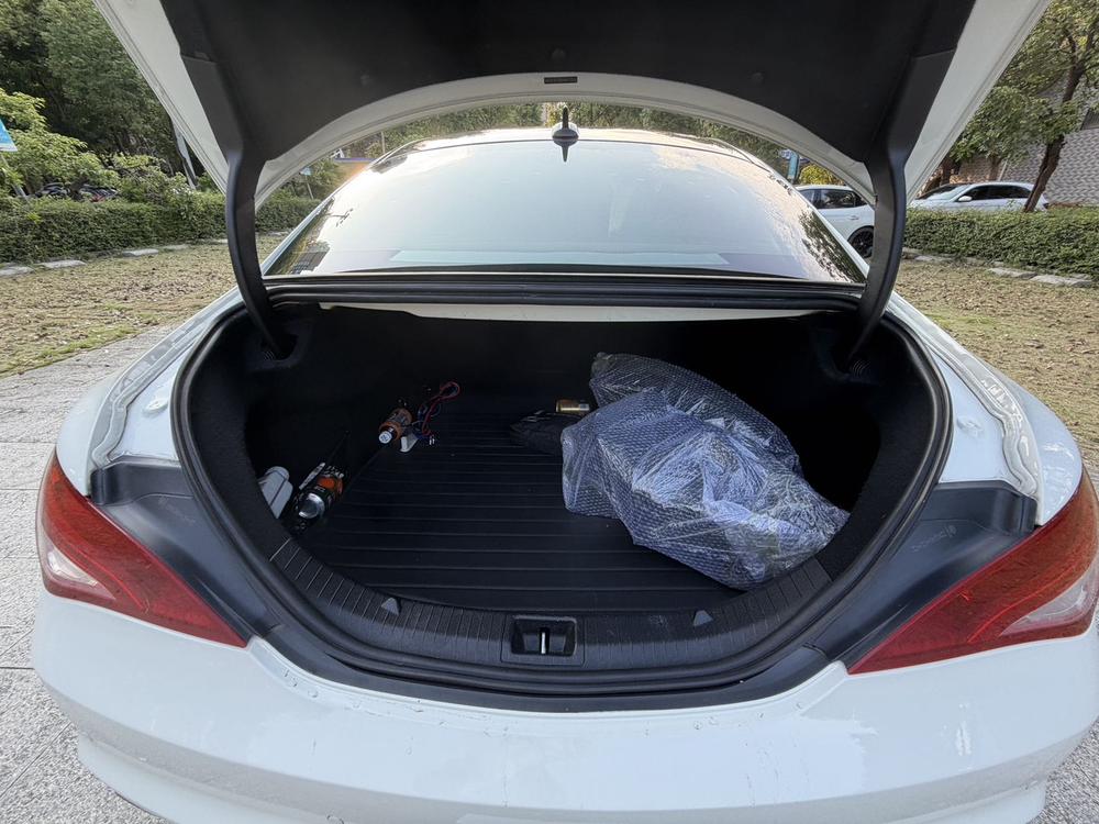 Mercedes-Benz Mercedes-Benz CLA (Import)
