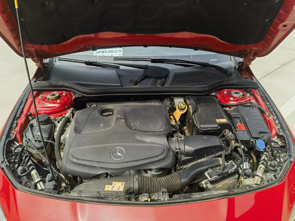 Mercedes-Benz Mercedes-Benz CLA (Import)