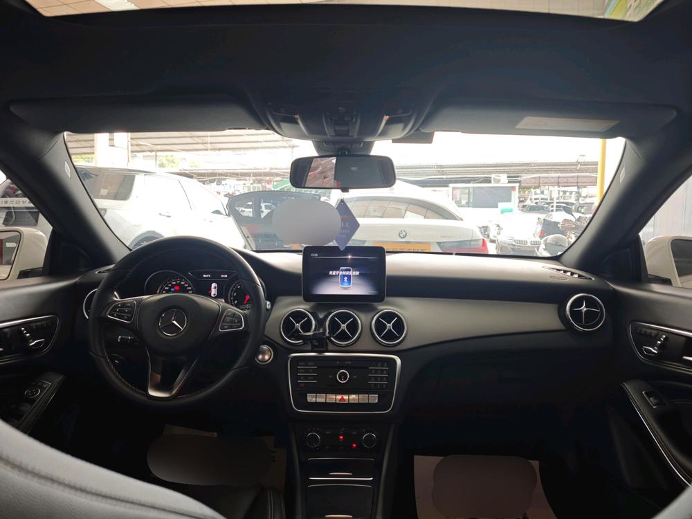 Mercedes-Benz Mercedes-Benz CLA (Import)
