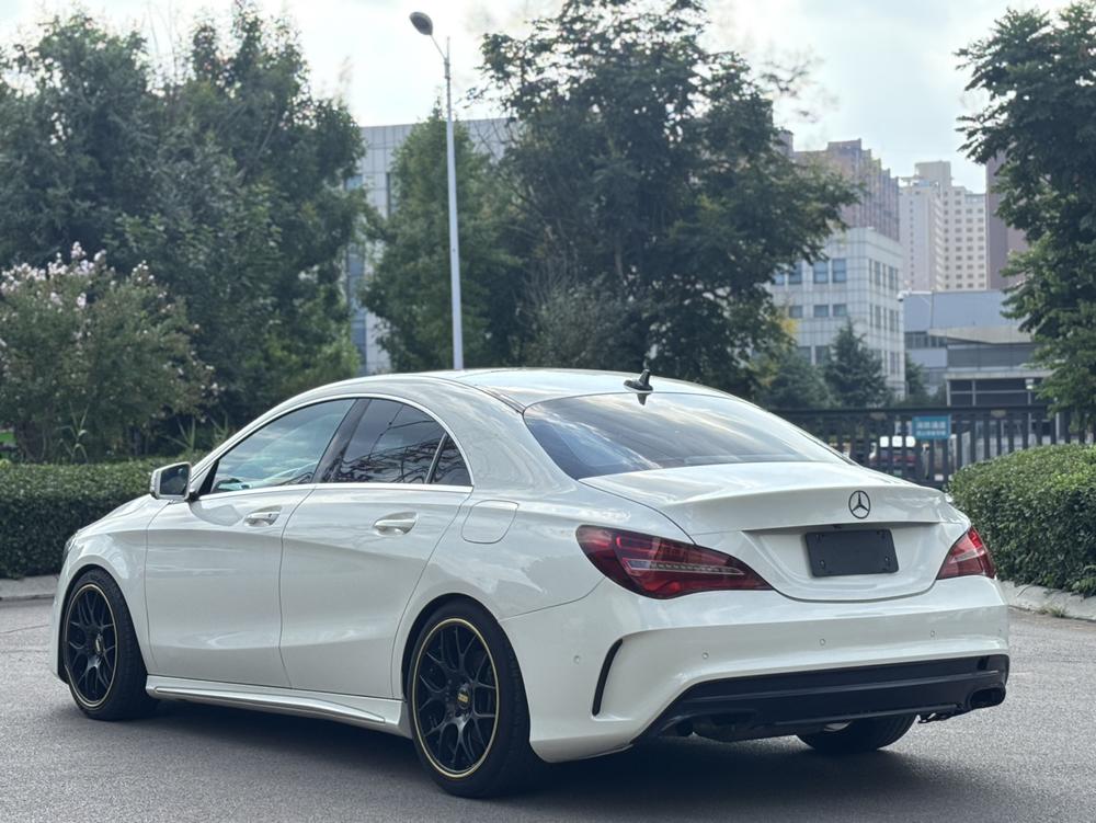 Mercedes-Benz Mercedes-Benz CLA (Import)