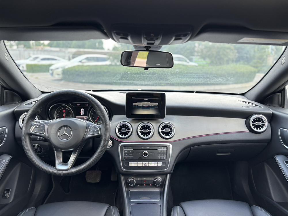 Mercedes-Benz Mercedes-Benz CLA (Import)