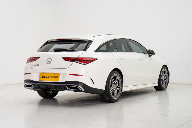 Mercedes-Benz Mercedes-Benz CLA (Import)