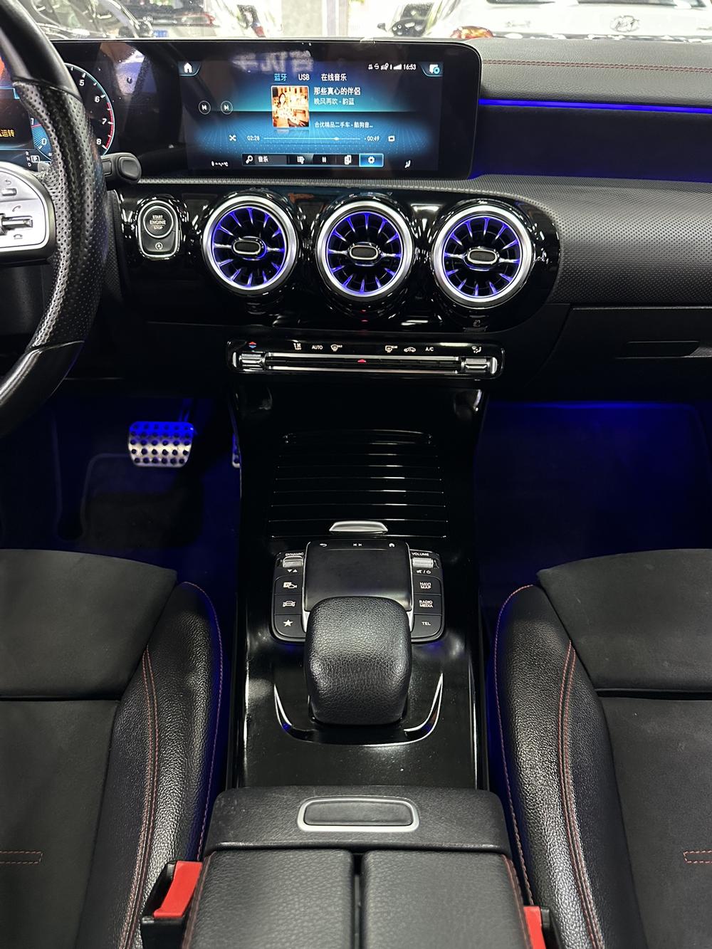Mercedes-Benz Mercedes-Benz CLA (Import)