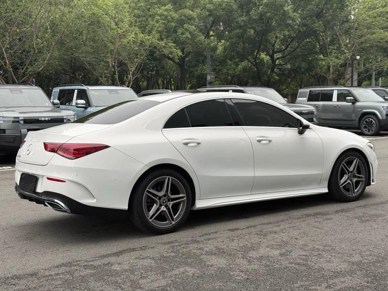 Mercedes-Benz Mercedes-Benz CLA (Import)
