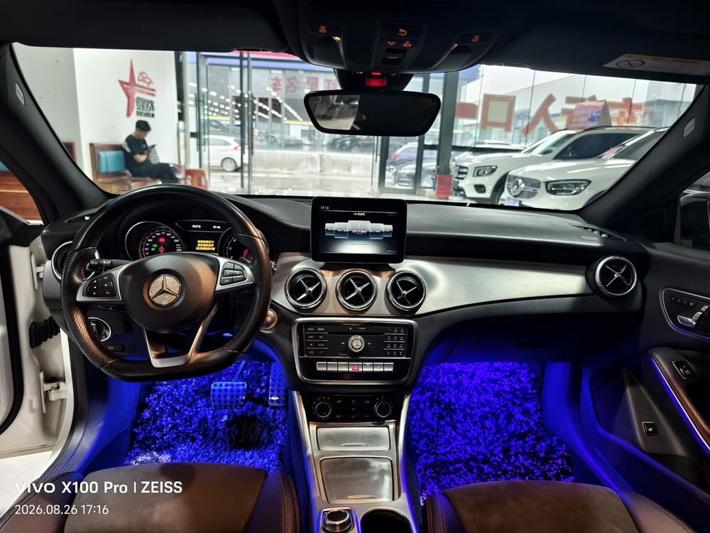 Mercedes-Benz Mercedes-Benz CLA (Import)