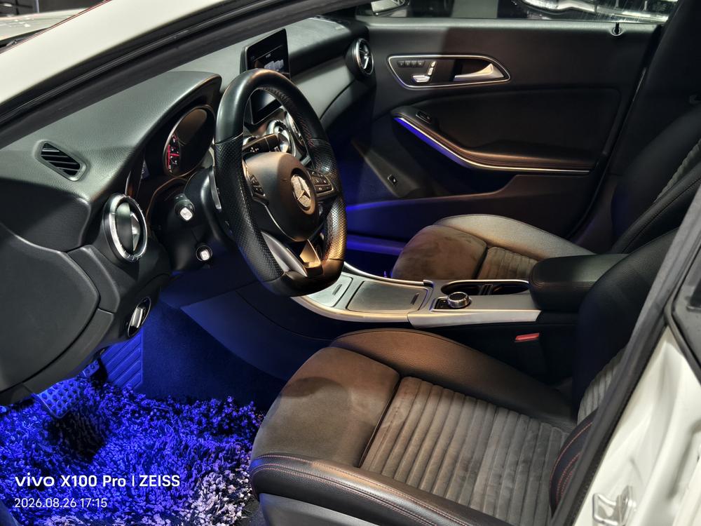 Mercedes-Benz Mercedes-Benz CLA (Import)