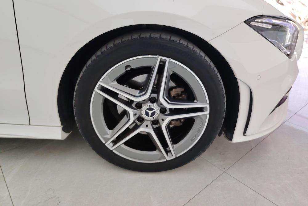 Mercedes-Benz Mercedes-Benz CLA (Import)
