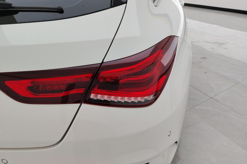 Mercedes-Benz Mercedes-Benz CLA (Import)