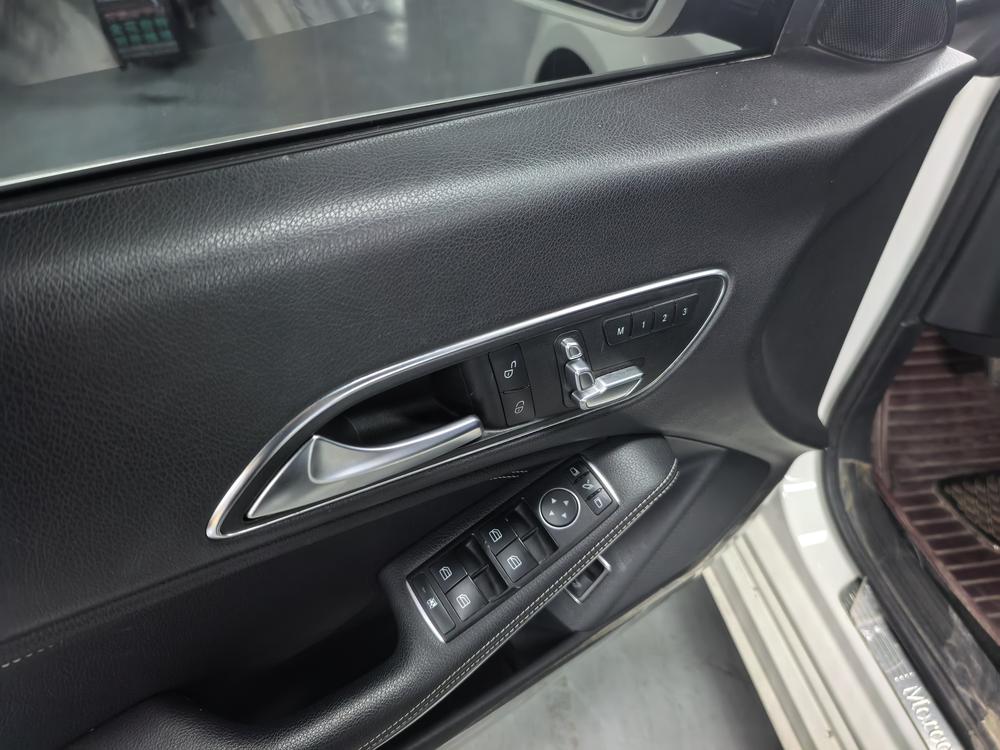Mercedes-Benz Mercedes-Benz CLA (Import)