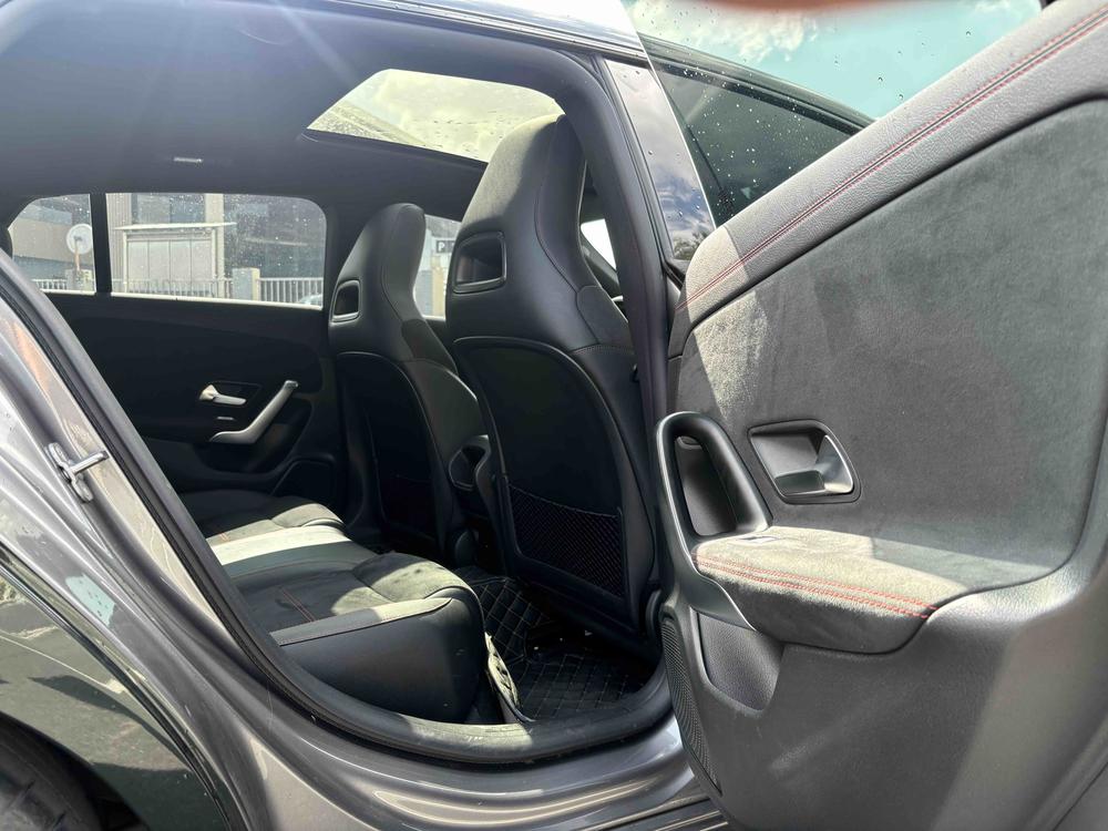 Mercedes-Benz Mercedes-Benz CLA (Import)