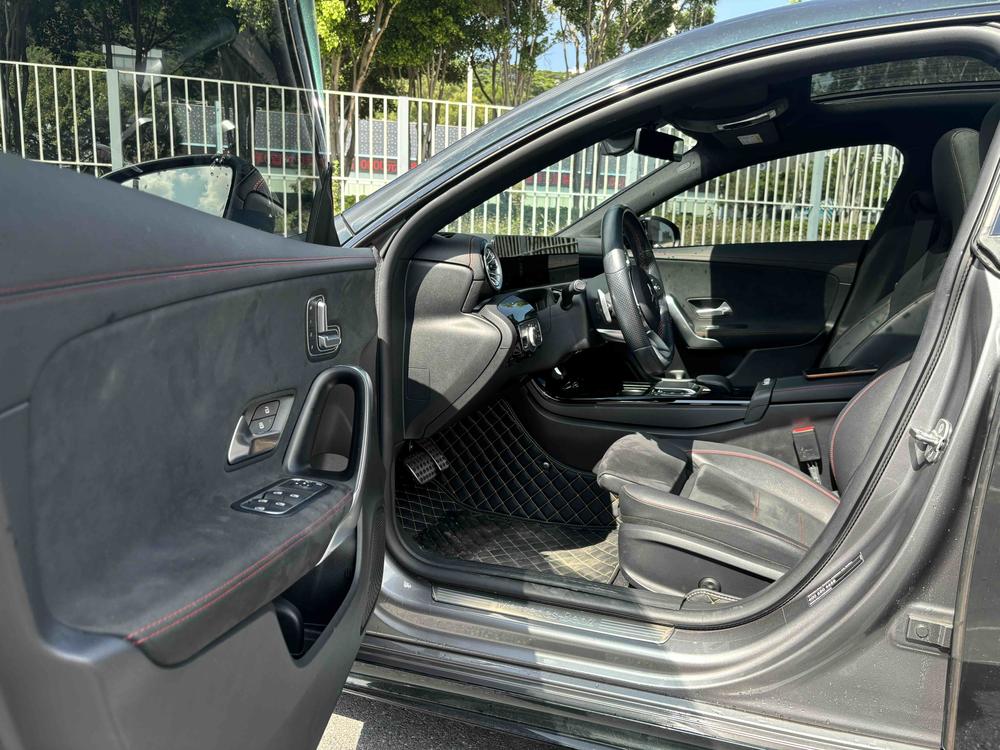Mercedes-Benz Mercedes-Benz CLA (Import)