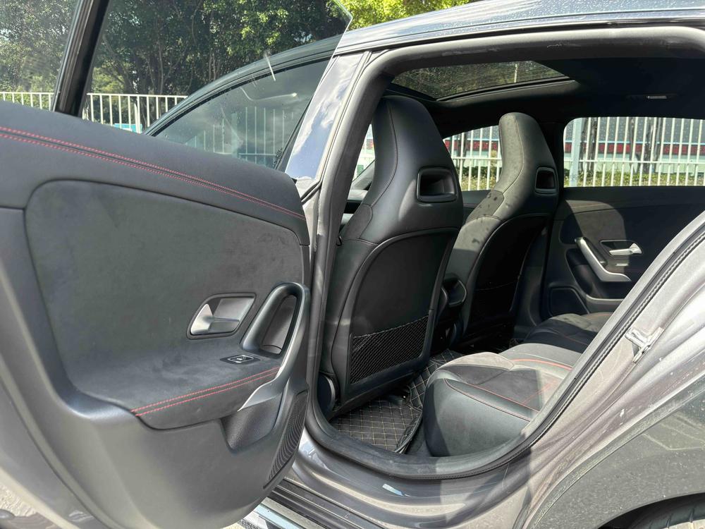 Mercedes-Benz Mercedes-Benz CLA (Import)