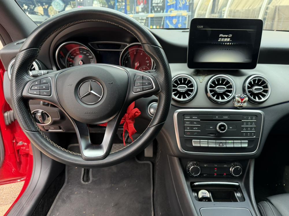 Mercedes-Benz Mercedes-Benz CLA (Import)