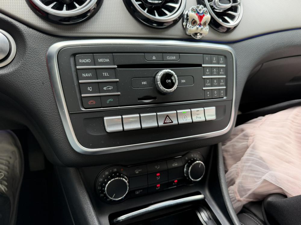Mercedes-Benz Mercedes-Benz CLA (Import)