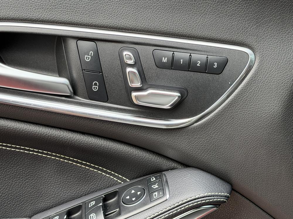 Mercedes-Benz Mercedes-Benz CLA (Import)