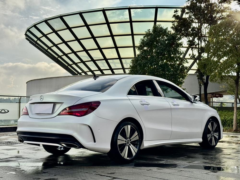 Mercedes-Benz Mercedes-Benz CLA (Import)
