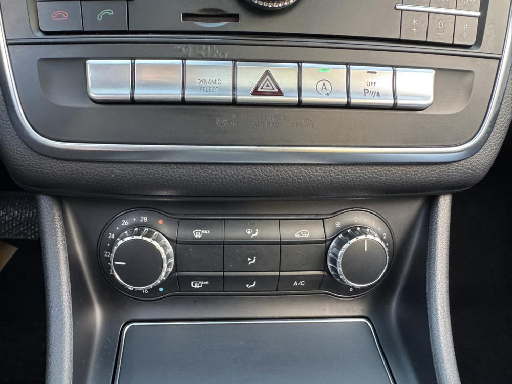 Mercedes-Benz Mercedes-Benz CLA (Import)