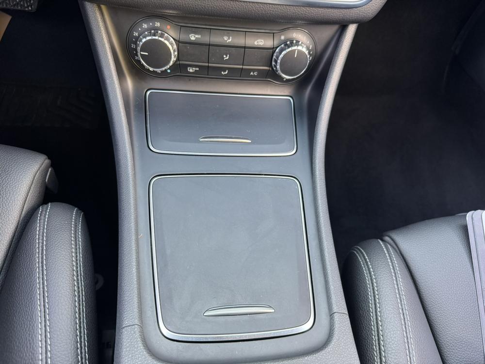 Mercedes-Benz Mercedes-Benz CLA (Import)