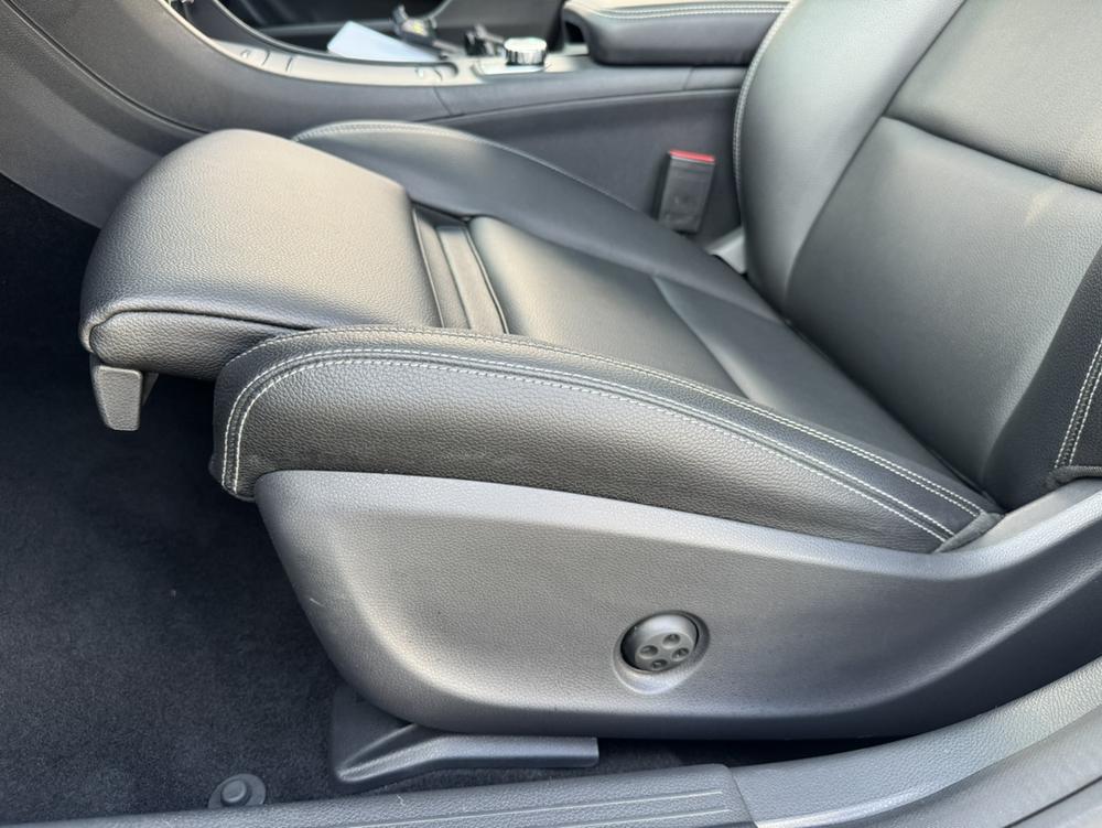 Mercedes-Benz Mercedes-Benz CLA (Import)