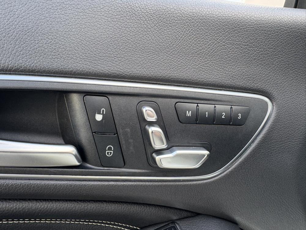Mercedes-Benz Mercedes-Benz CLA (Import)