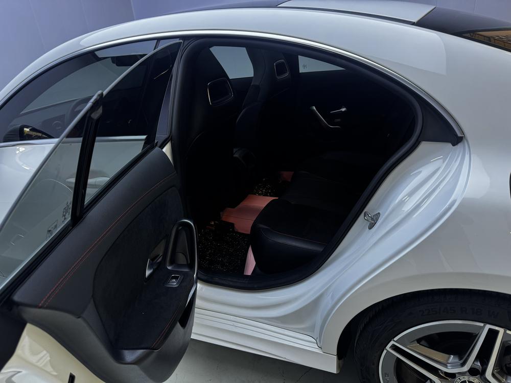 Mercedes-Benz Mercedes-Benz CLA (Import)