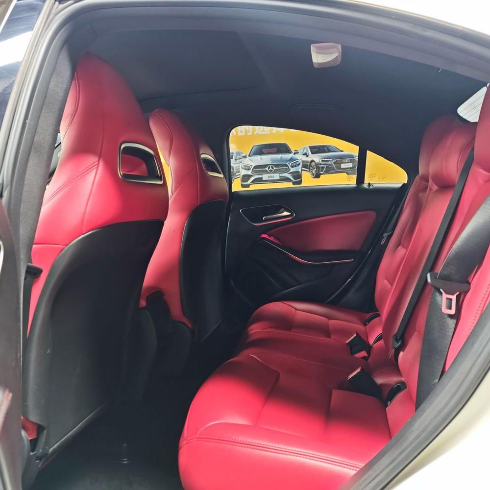 Mercedes-Benz Mercedes-Benz CLA (Import)