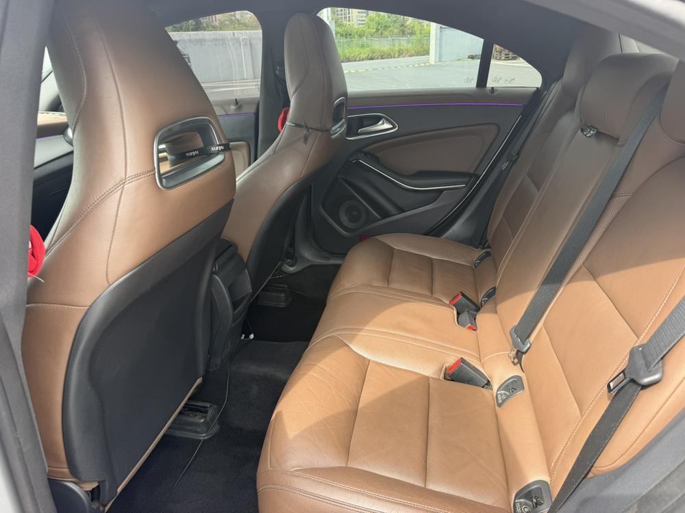 Mercedes-Benz Mercedes-Benz CLA (Import)