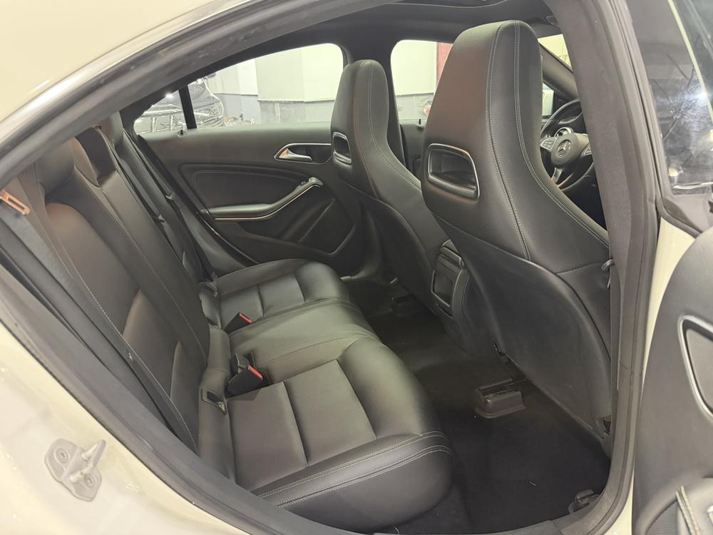Mercedes-Benz Mercedes-Benz CLA (Import)