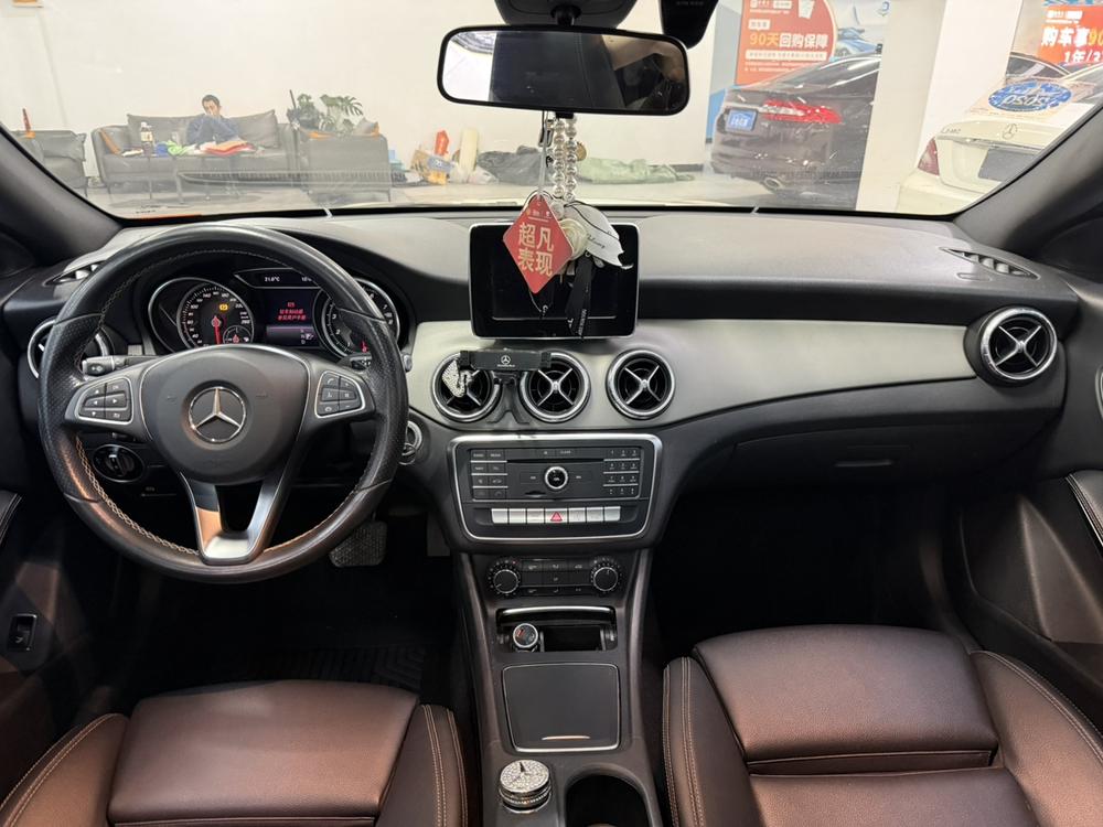 Mercedes-Benz Mercedes-Benz CLA (Import)