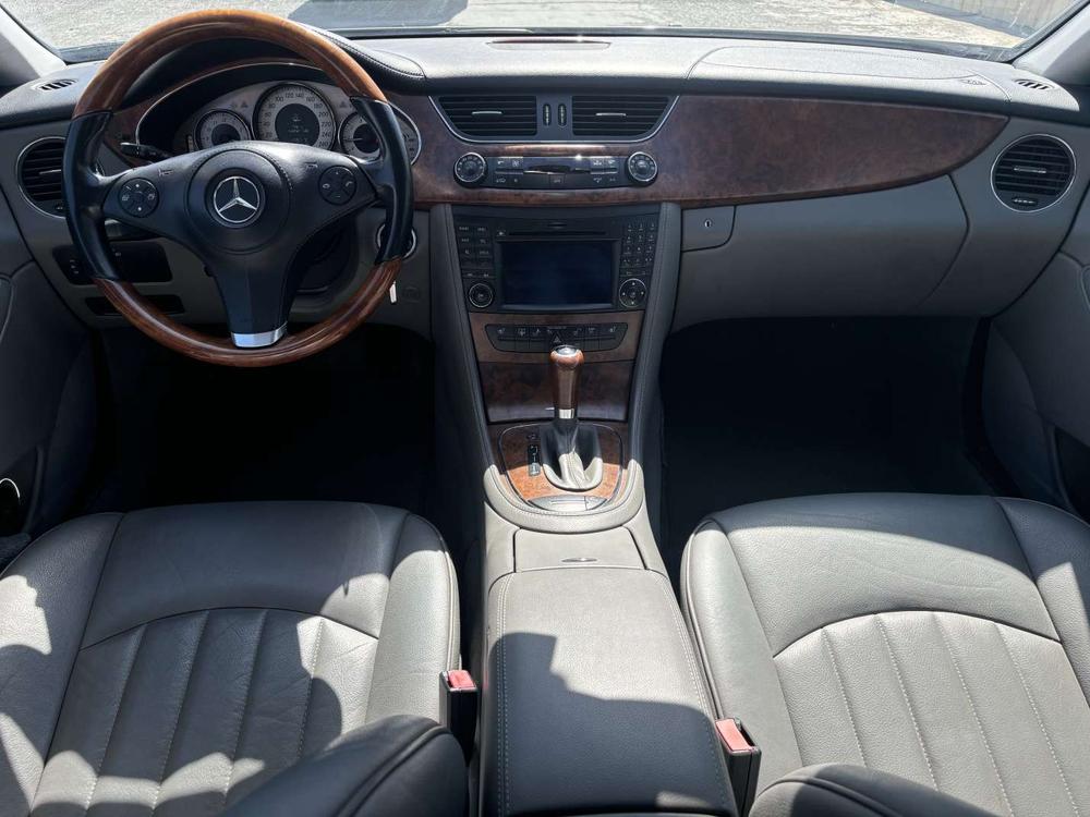 Mercedes-Benz Mercedes-Benz CLS