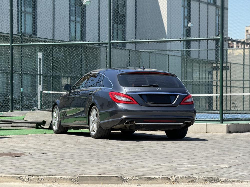 Mercedes-Benz Mercedes-Benz CLS